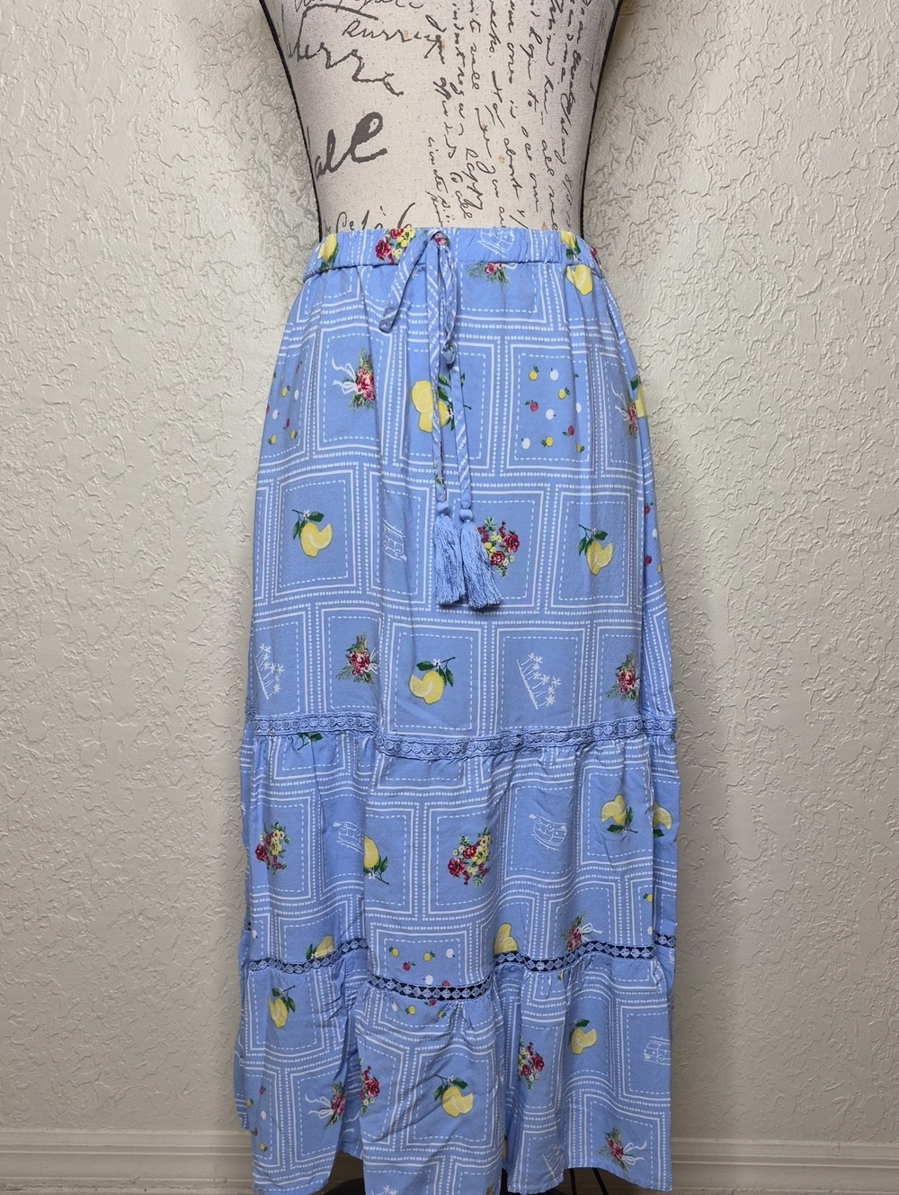 Indigo Rose Multicolored Floral/Fruit Skirt Size M Boho, Beach, Vacation